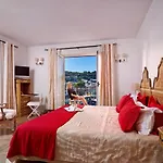 La Voile D'or Otel 5*